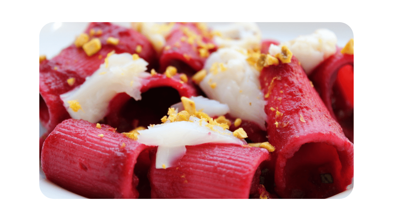 #059 – Mille righe, crème de betteraves, gingembre, baccalà & pistaches