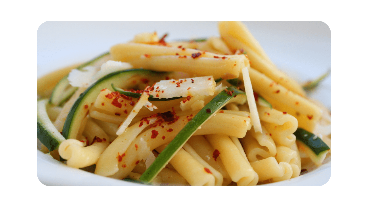 #080 – Casarecce, courgettes crues, pecorino & piment