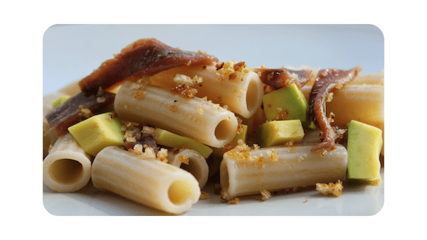 #133 – Tortiglioni, anchois, avocats, chapelure citron & piment
